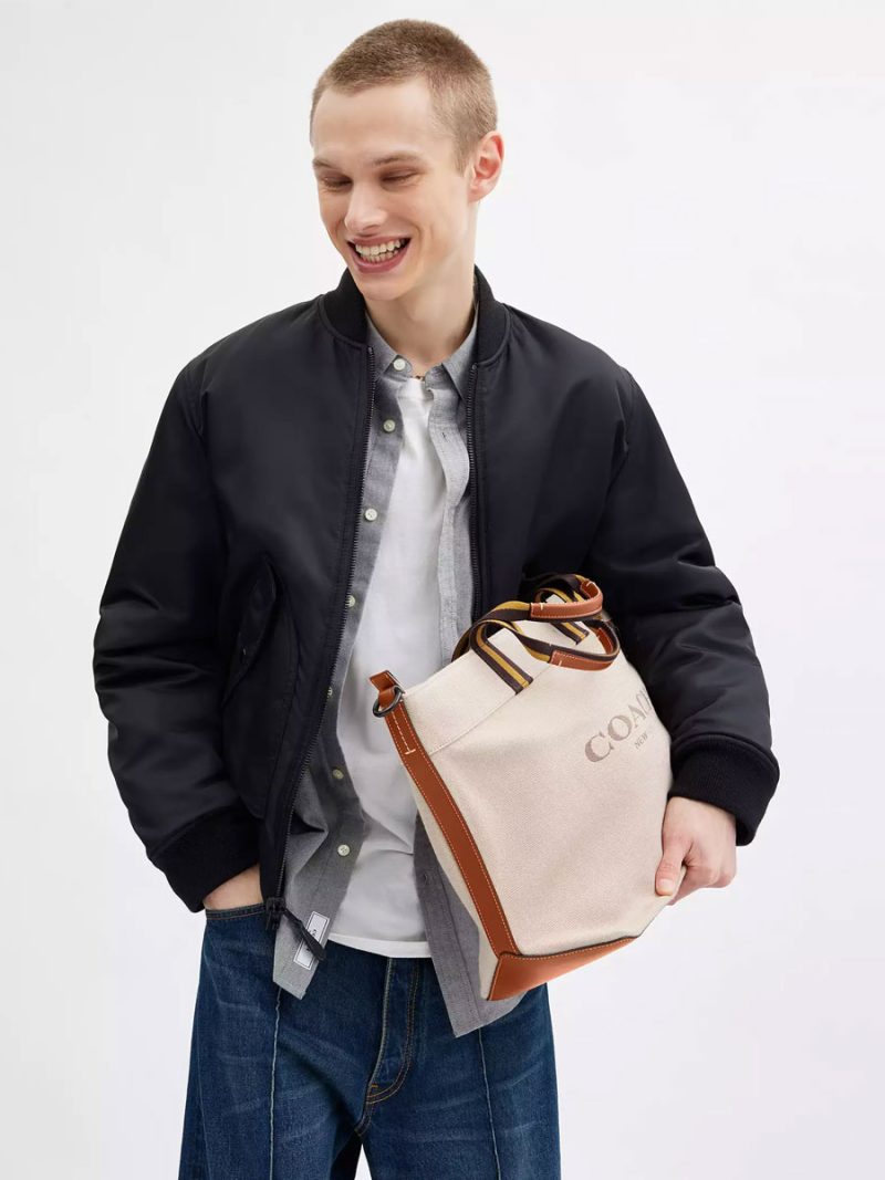 COACH Tote 38 - Image 4