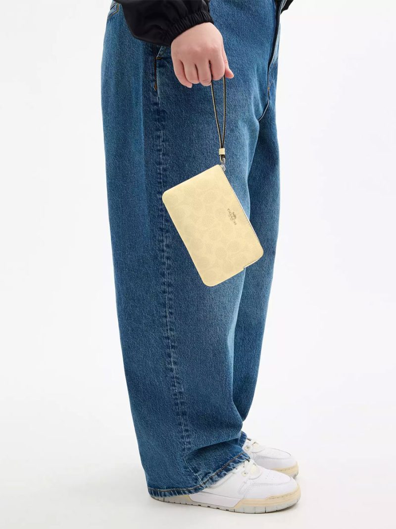 COACH Corner Zip Wristlet In Signature Canvas - Image 4