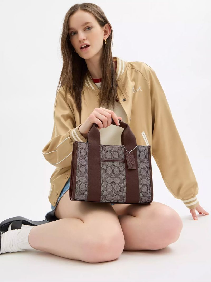 COACH Smith Tote Bag 24 In Signature Jacquard - Image 4