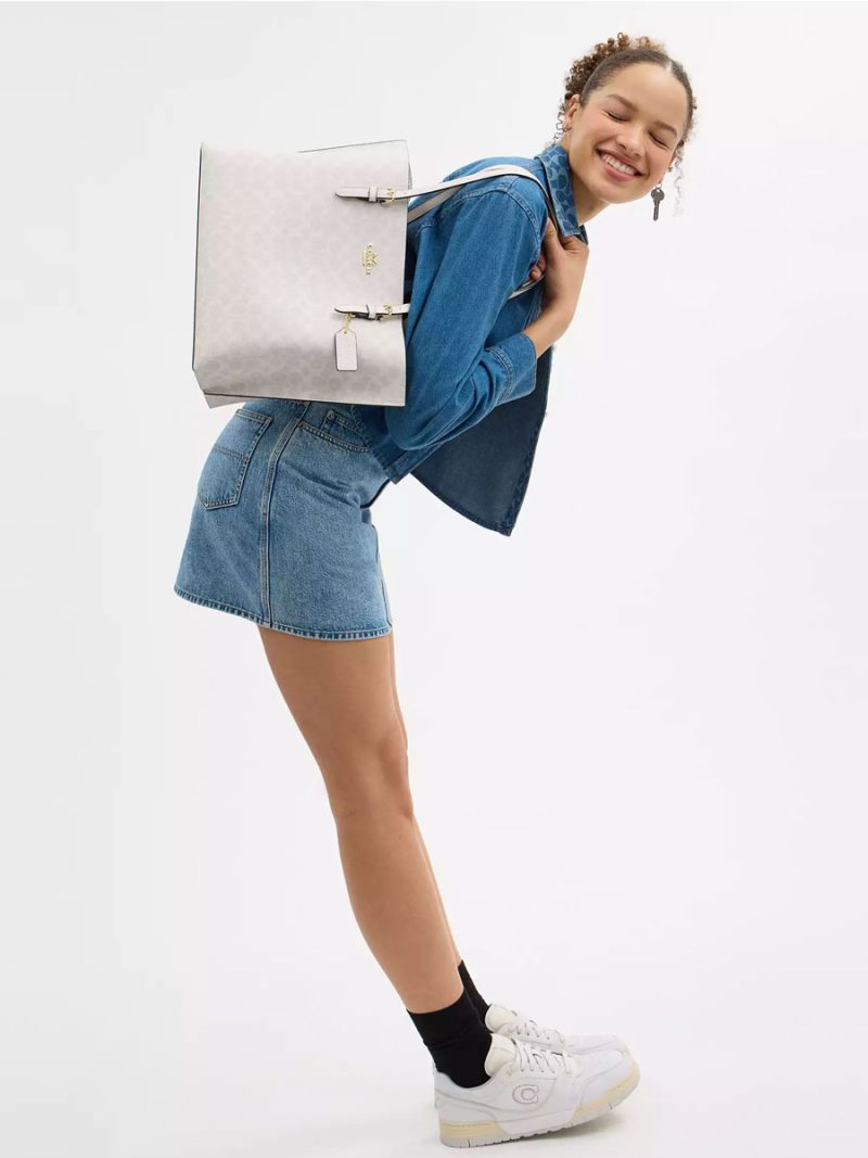 COACH Mollie Tote Bag In Signature Canvas - Image 6