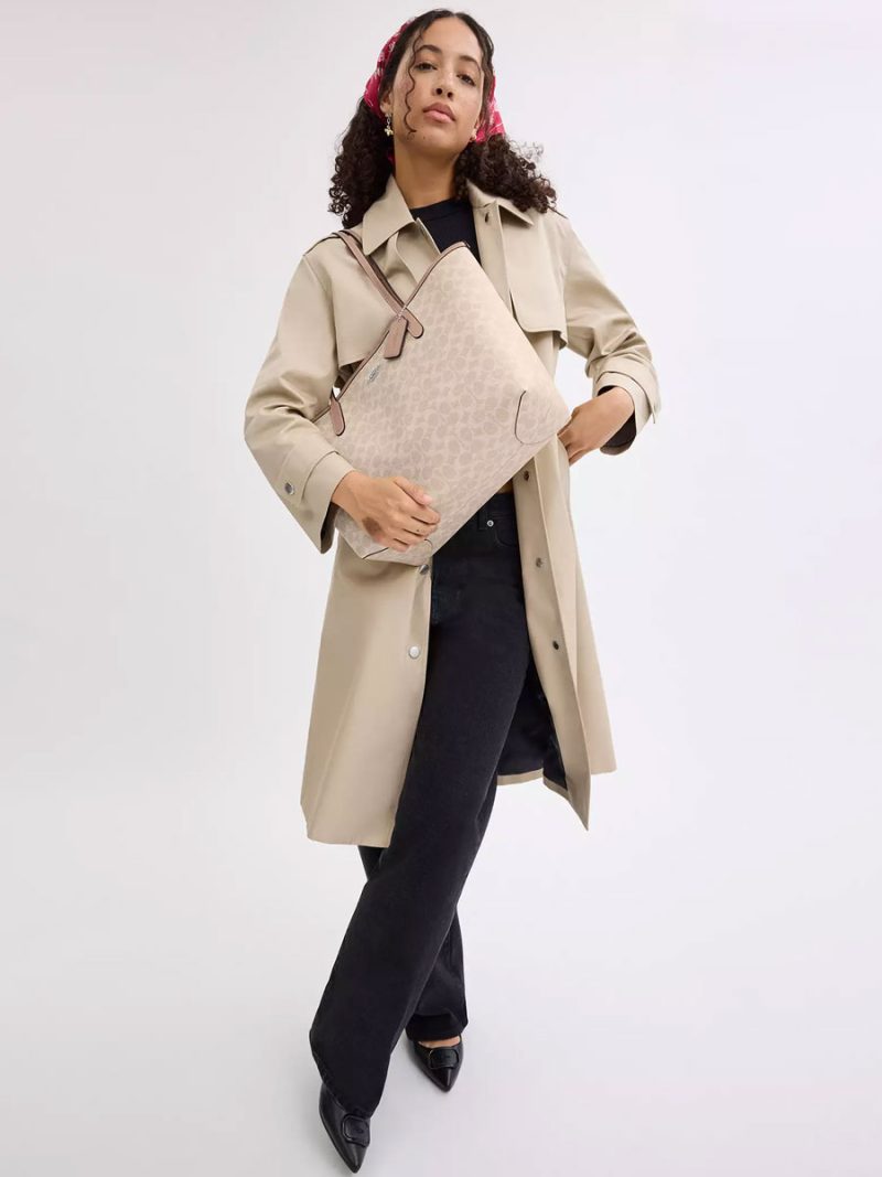COACH City Tote Bag In Signature Canvas - Image 4