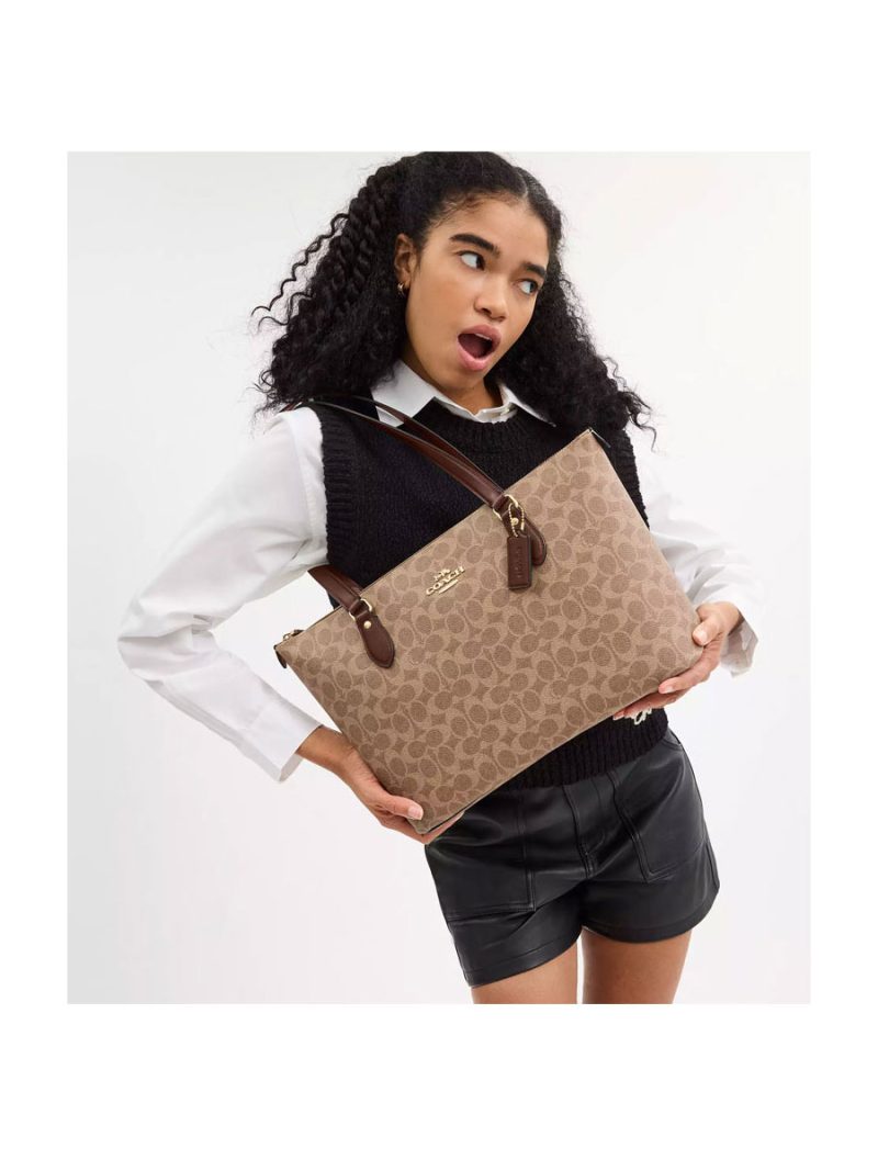 COACH Gallery Tote Bag In Signature Canvas - Image 4