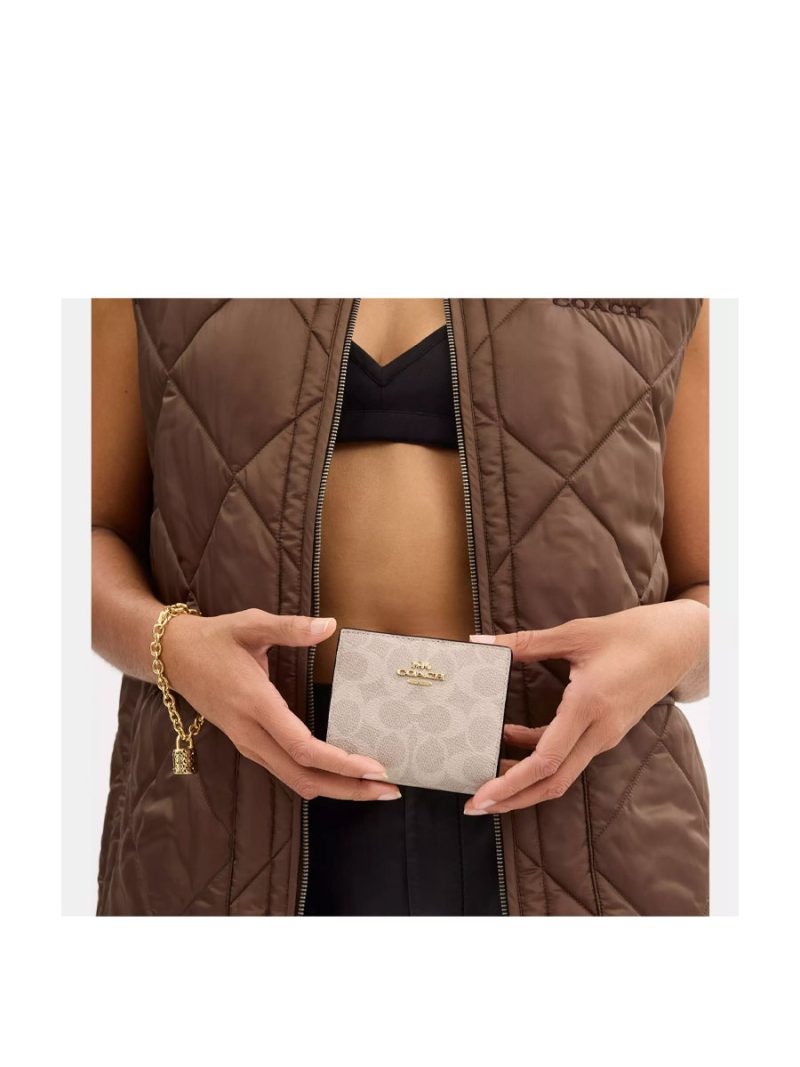 COACH Snap Wallet In Signature Canvas - Image 3
