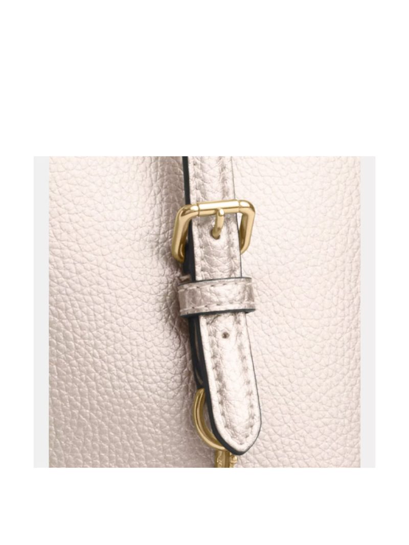 COACH Mollie Tote Bag 25 - Image 4