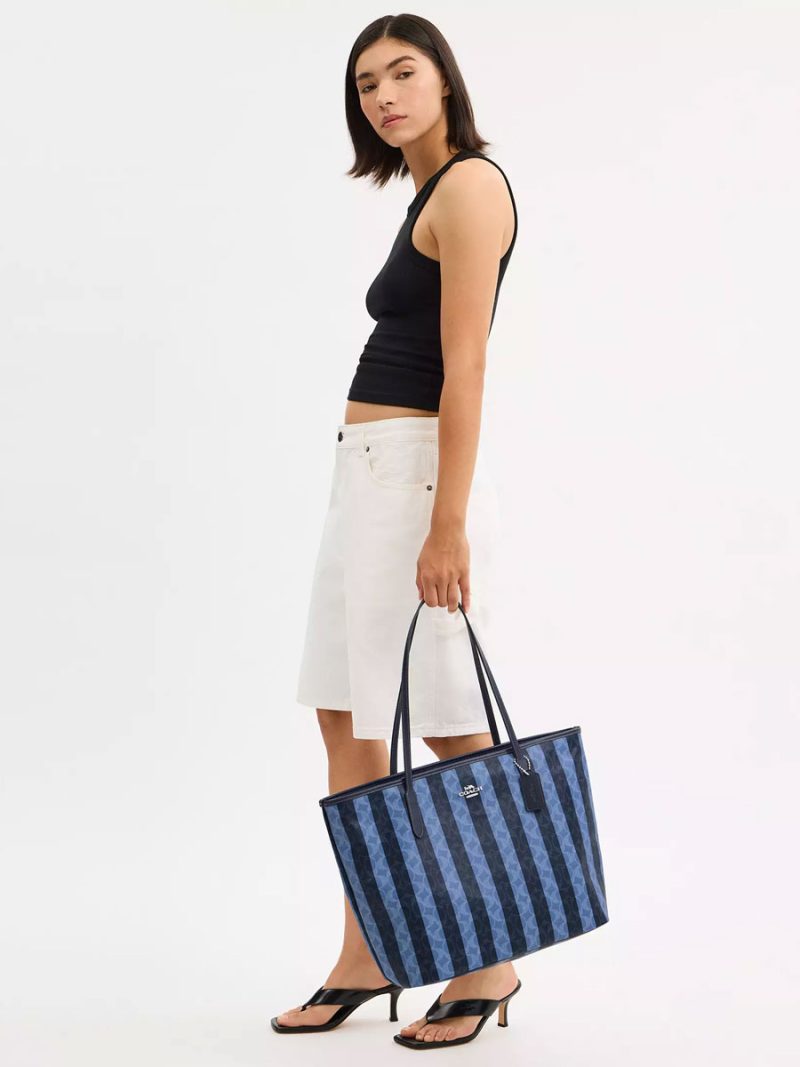 COACH Large City Tote Bag In Signature Canvas With Stripe - Image 5