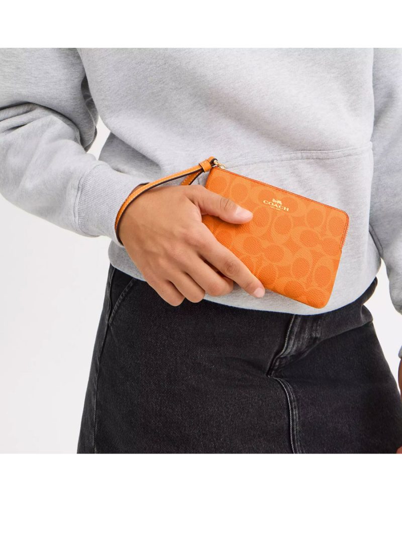 COACH Corner Zip Wristlet In Signature Canvas - Image 4