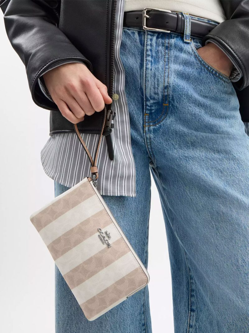 COACH Large Corner Zip Wristlet In Signature Canvas - Image 3