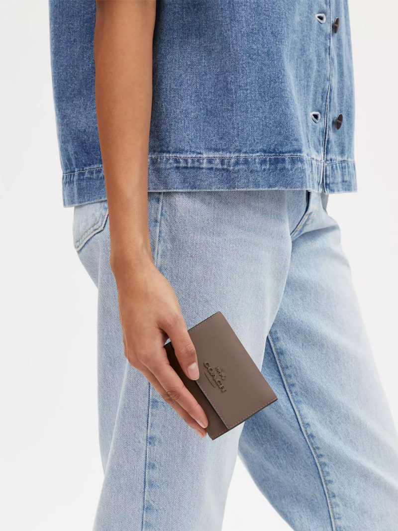 COACH Micro Wallet - Image 4