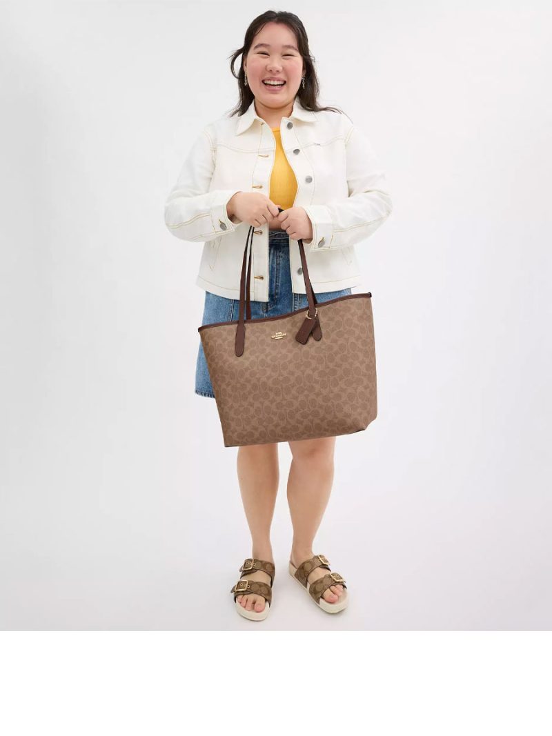 COACH City Tote Bag In Signature Canvas - Image 4