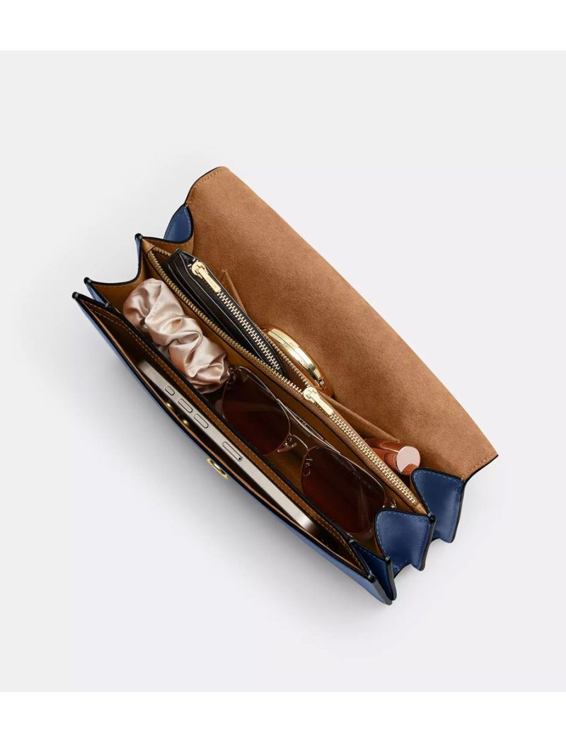 COACH Klare Envelope Crossbody Bag - Image 3