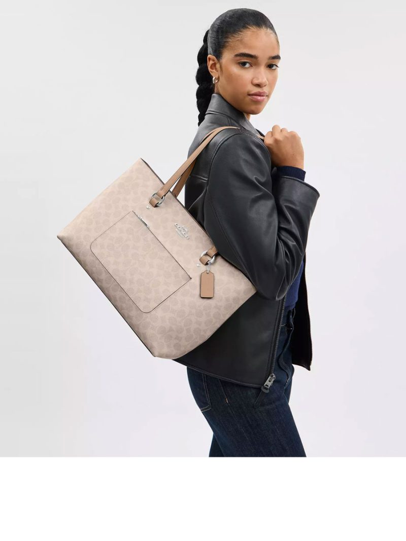 COACH Station Tote Bag In Signature Canvas - Image 4